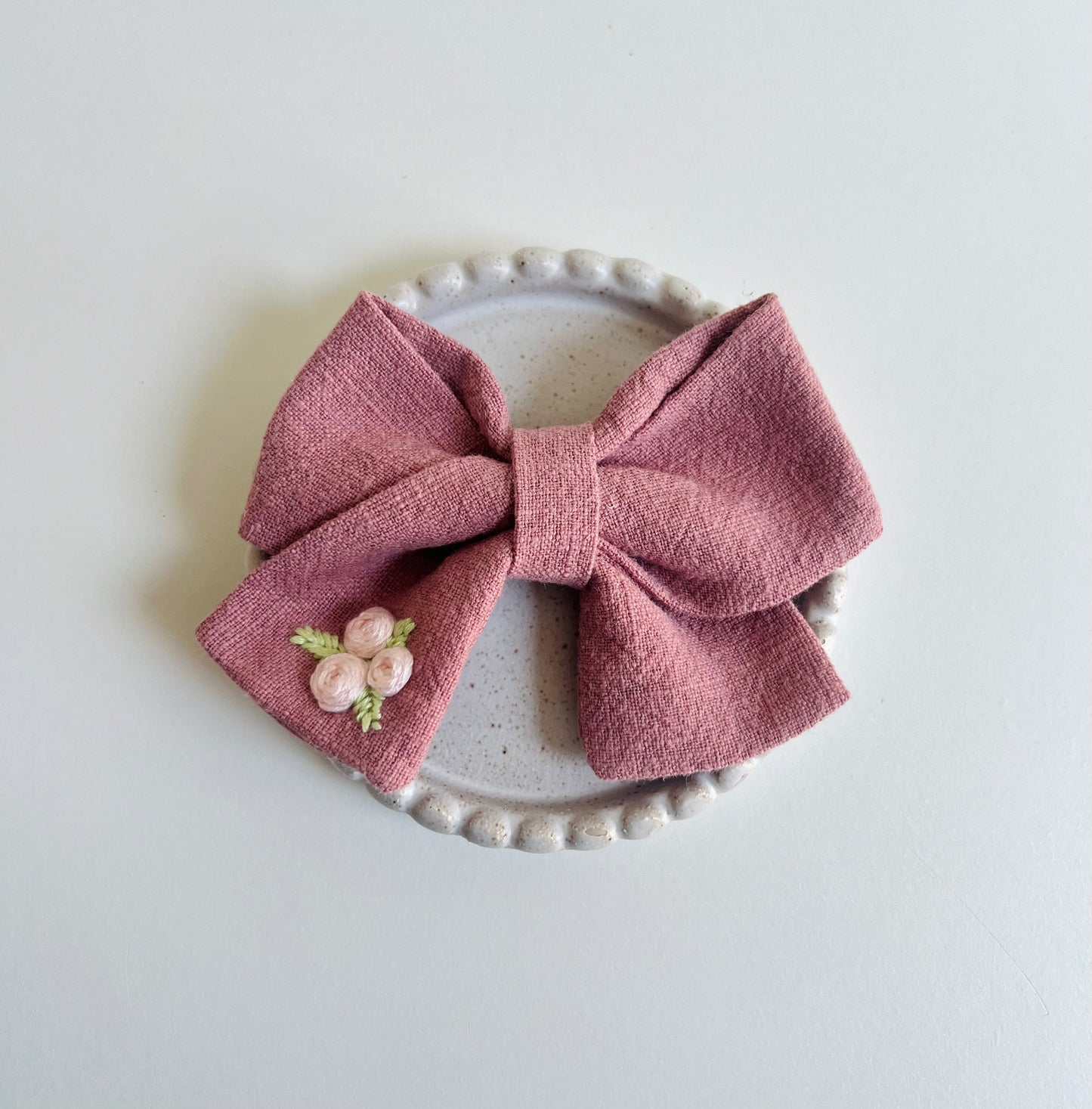 Tess embroidery hair bow/ Large