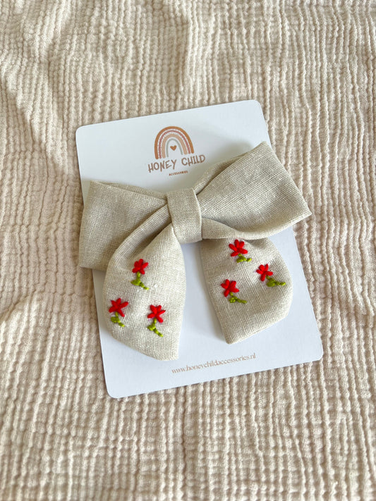 Liv Blossom Line Bow