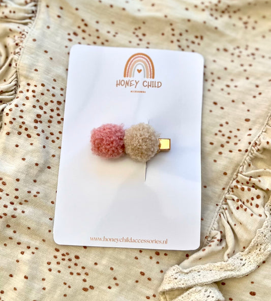Pompom hair clips