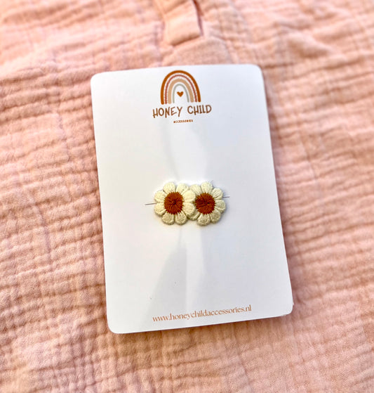 Non-slip Daisy hair clips