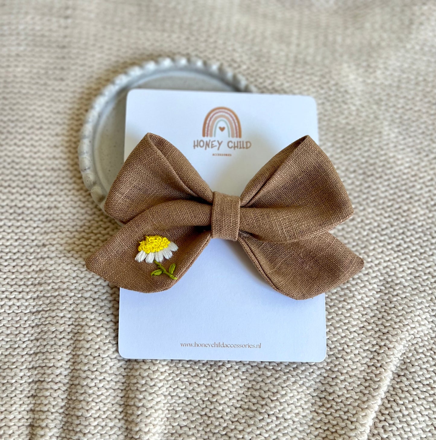 Daisy Bloom Bow